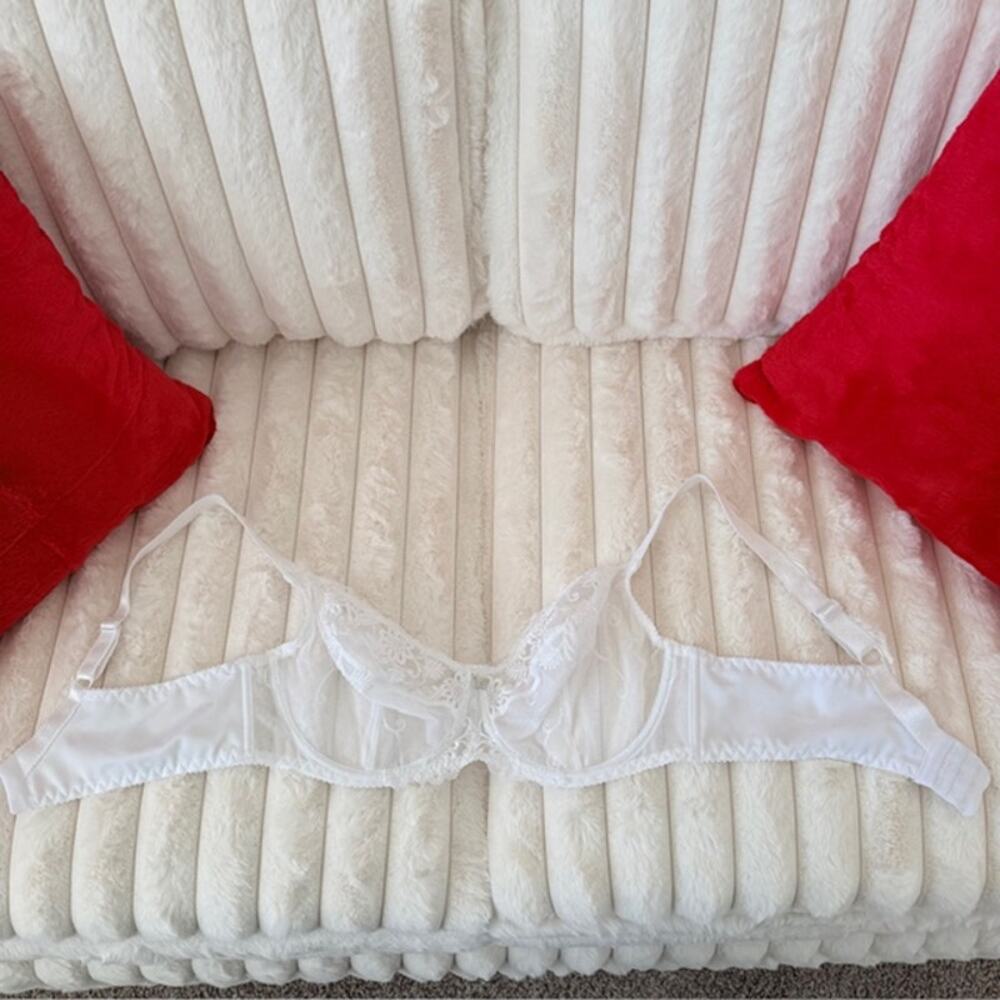WiesMANN Bra 40F White Floral Underwired‎ Jewel Detail Unlined Lacy Romantic - Picture 12 of 13